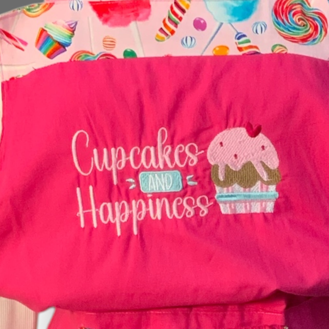 Cupcakes = Happiness Apron – Cute Pink Baking Apron with Pockets – Fun Kitchen Gift for Bakers, Moms & Cupcake Lovers, Sweet Dessert Cooking Apron