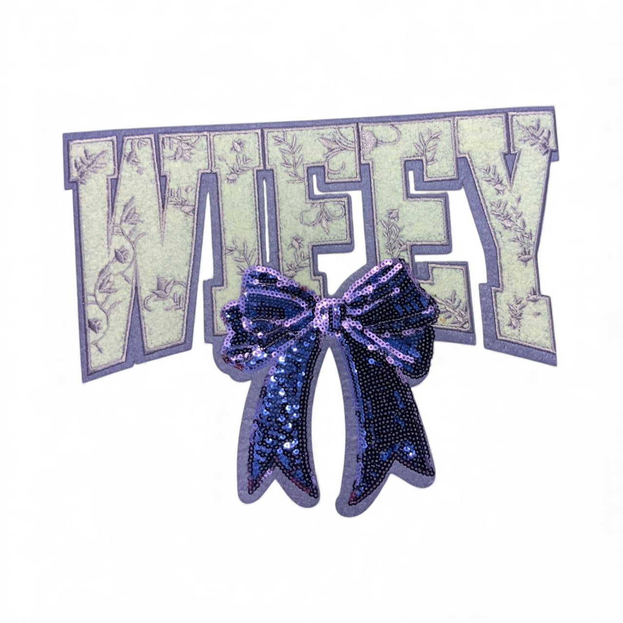 Wifey Short Sleeve Shirt – Cute Purple Bow Graphic Tee for Wives & Brides – Glitter Style Letter Design, Aesthetic Girly Gift, Bride or Anniversary Shirt