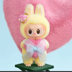 Let’s Checkmate Queen Labubu | Pop Mart Vinyl Plush & Hanging Card Collectible